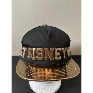 Walt Disney World SnapBack Hat‎ Nwt